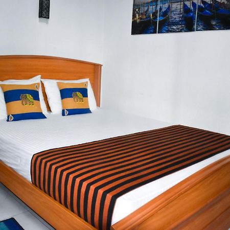 Myr-O Homestay Kombichankulama Екстериор снимка