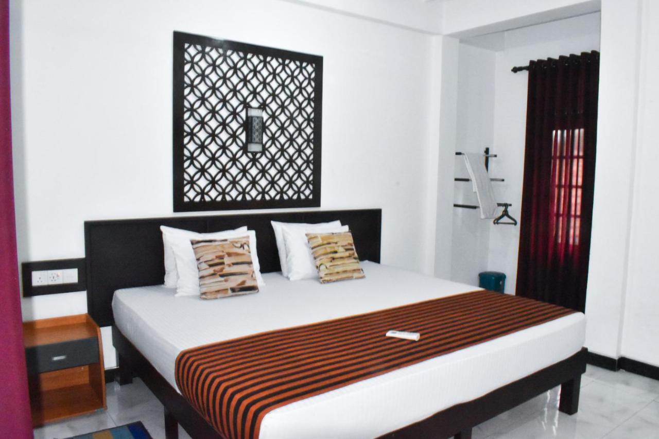 Myr-O Homestay Kombichankulama Екстериор снимка