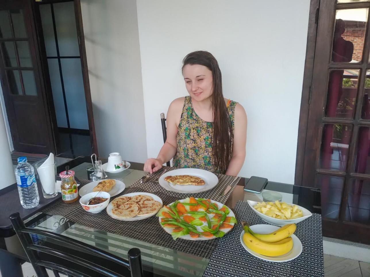 Myr-O Homestay Kombichankulama Екстериор снимка