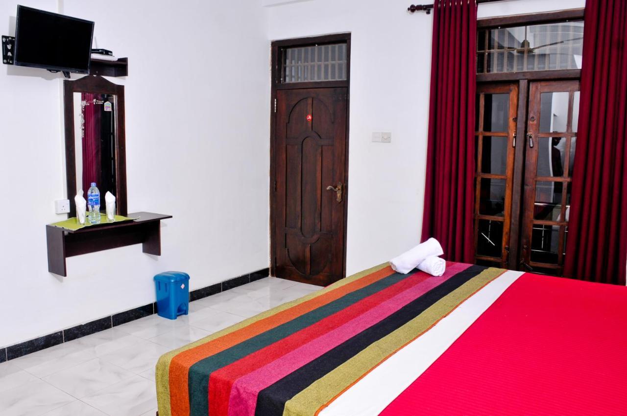 Myr-O Homestay Kombichankulama Екстериор снимка