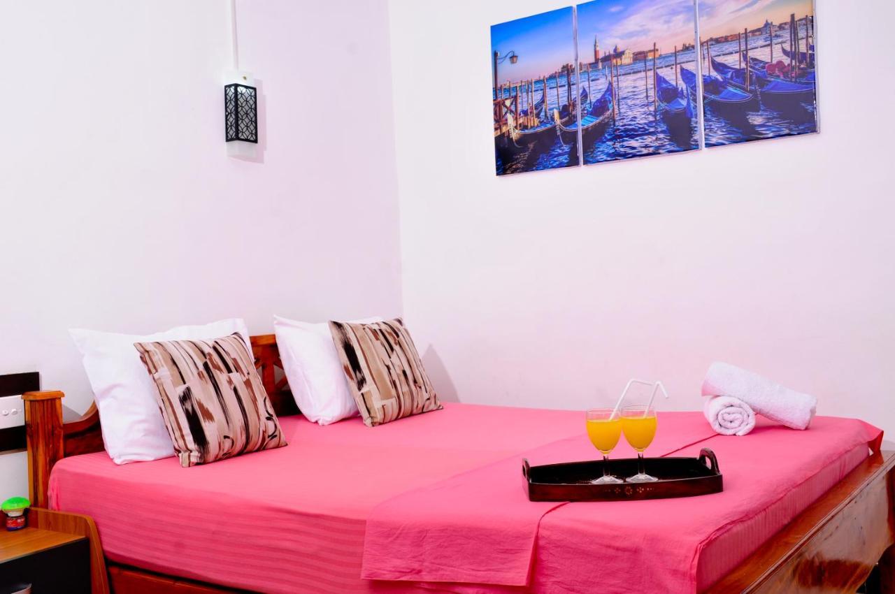 Myr-O Homestay Kombichankulama Екстериор снимка