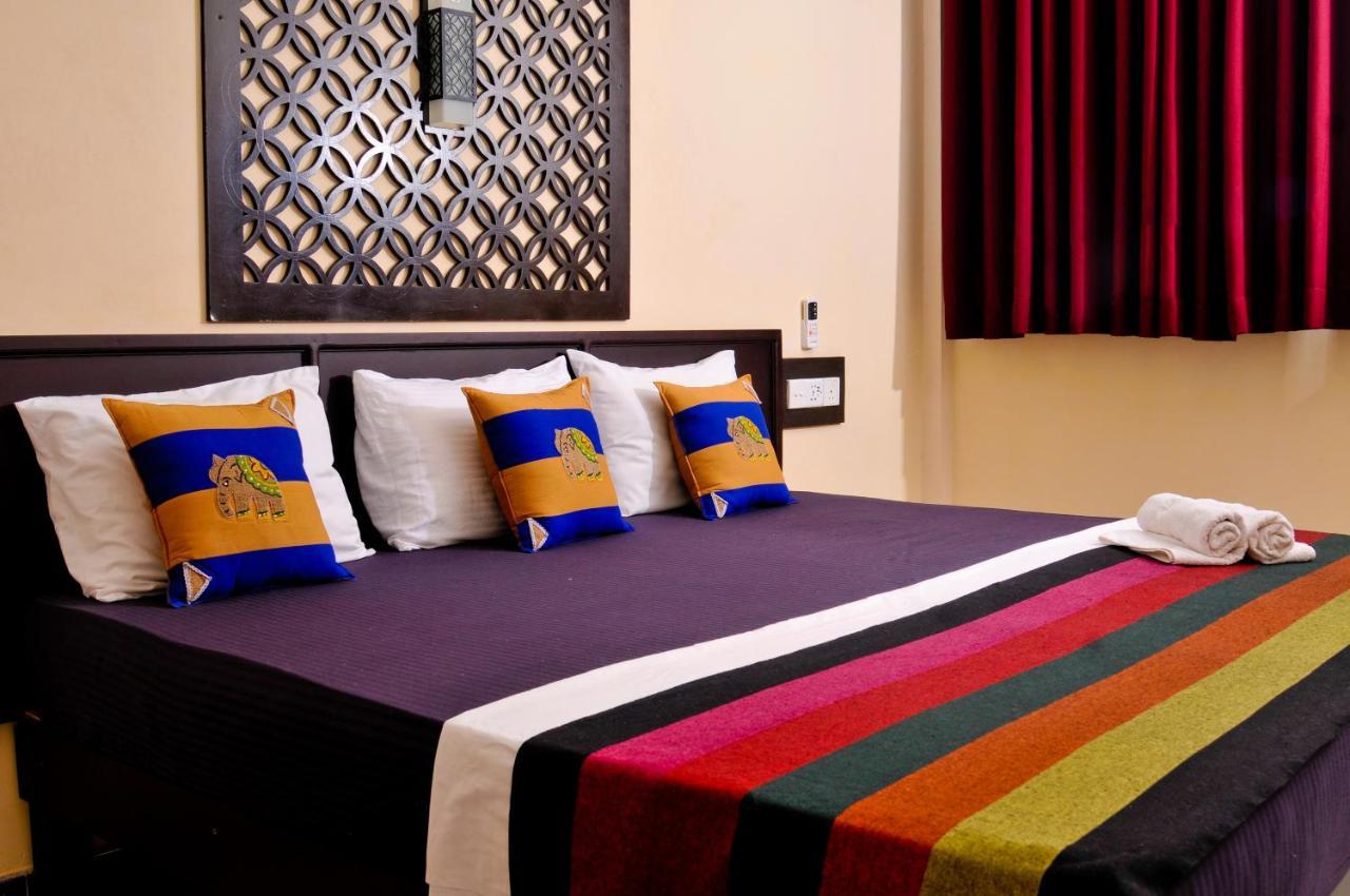 Myr-O Homestay Kombichankulama Екстериор снимка