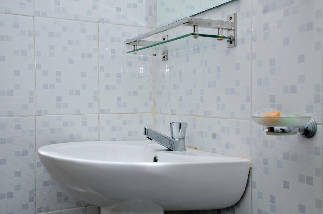 Myr-O Homestay Kombichankulama Екстериор снимка