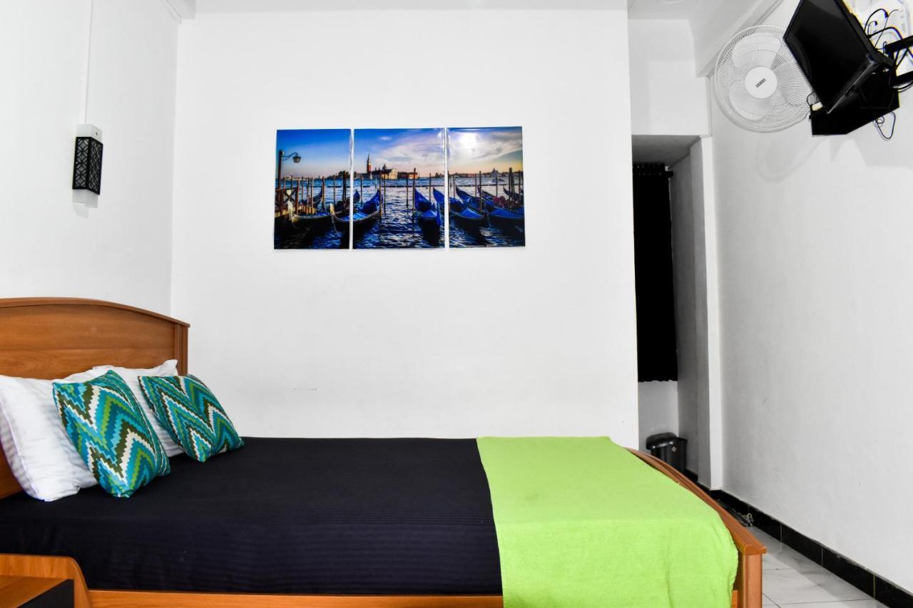 Myr-O Homestay Kombichankulama Екстериор снимка